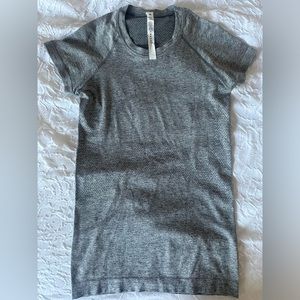 LULULEMON SWIFTLY TECH SHORT SLEEVE SHIRT 2.0